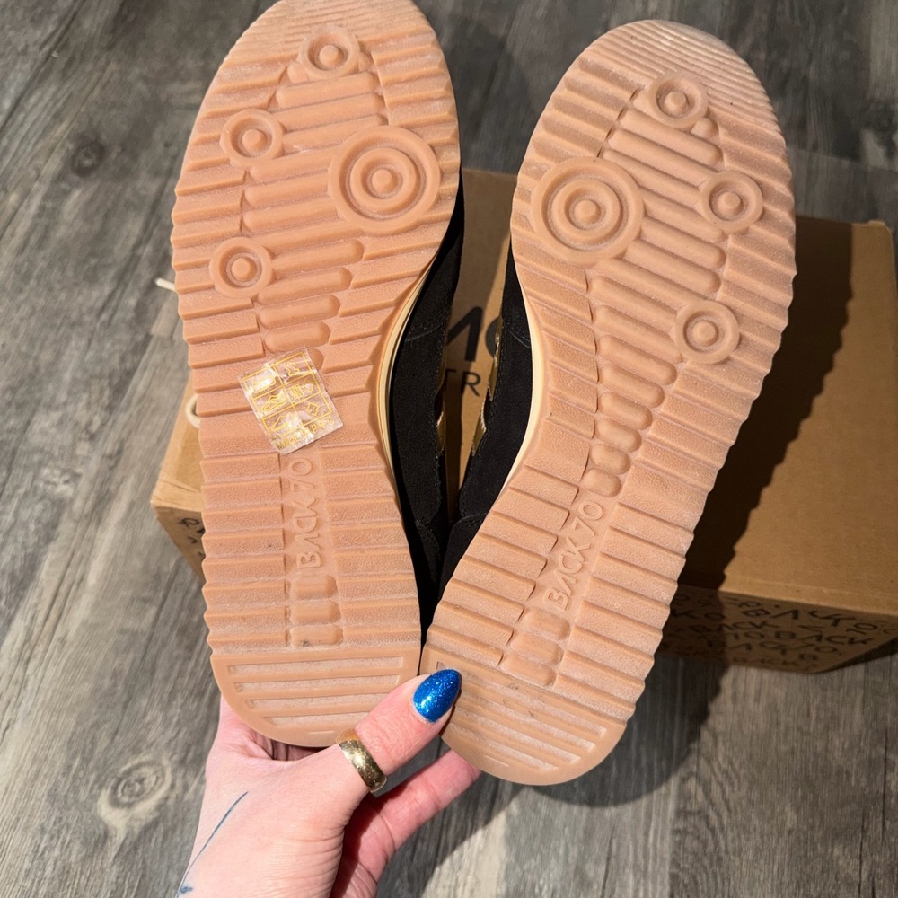 Back 70 Sneakers - Picture 4 of 5